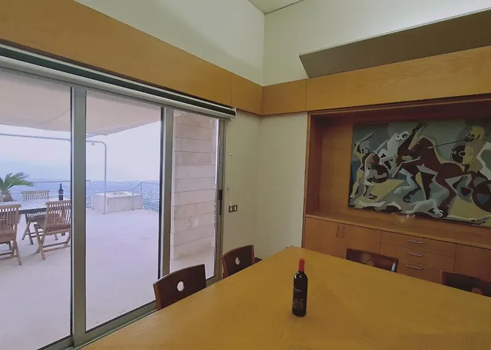 Sunset Palazzo Villa *